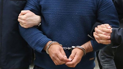 Erdoğan'ın fotoğrafını yere atan kişi tutuklandı