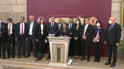 CHP'li milletvekillerden öğrencilerin gözaltına alınmasına tepki: '''Barınmak istiyoruz' demek hangi maddeye göre suçtur''