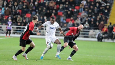 Gaziantep'te gol düellosu. Fenerbahçe direnemedi