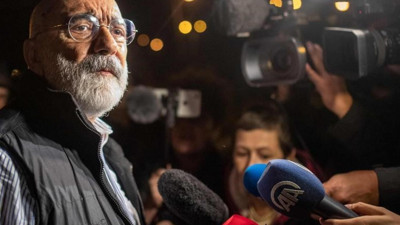 Ahmet Altan'ın Türkan Saylan'a yaptığını hatırlattı. Kırmızı Kedi'nin sahibi Haluk Hepkon'un Ahmet Altan paylaşımı