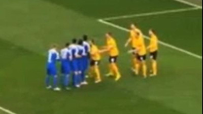 Mükemmel çalışılmış bir korner organizasyonu golü