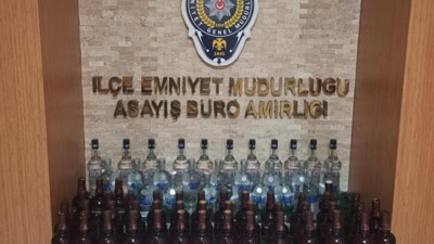 Kağıthane'de oto tamirhanesine sahte içki operasyonu