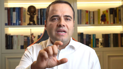 Özgür Demirtaş İsmail Saymaz'ın teklifine aldığı tehdidi açıklayarak cevap verdi