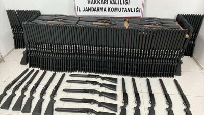 Hakkari'de 190 ruhsatsız av tüfeği ele geçirildi (18 Aralık 2021)