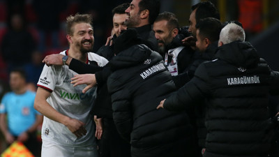 Karagümrük Caner Erkin ile güldü. Volkan Demirel teknik direktör olarak ilk maçına çıktı