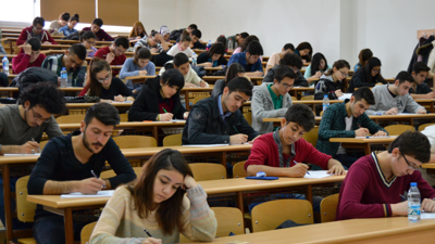 Milyonlarca öğrenciyi ilgilendiriyor. Yeni burs ve kredi ücretleri açıklandı