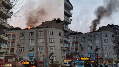 Kağıthane'de çatı yangını