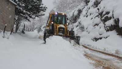 Giresun'da köy okulları ile taşımalı eğitime kar tatili