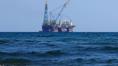 Kıbrıs'ta Katarlılarla Rumların sondaj işbirliği başladı. Katarlılar Rumlarla beraber kuyumuzu kazıyor