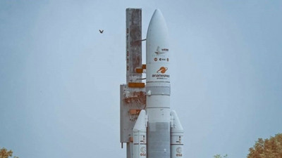 Uzaya fırlatıldı evrenin sırlarını çözecek