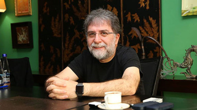 Ahmet Hakan hangi renk tuvalet kağıdı kullanmak istediğini yazdı! Yerli ve milli iş insanlarına çağrıda bulundu