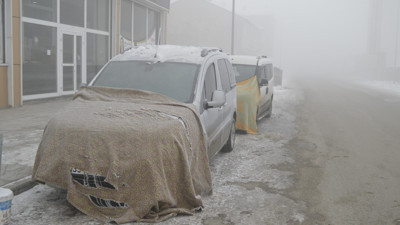 Oy oy şu şehrin haline bak. Eksi 26.9'la buz tuttu, araçlar çalışmadı