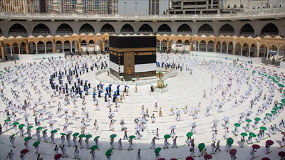 Kabe'de sosyal mesafe uygulaması yeniden başlıyor