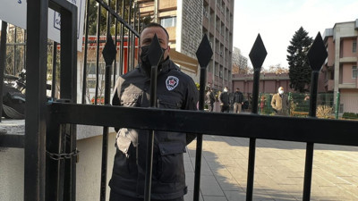 Kılıçdaroğlu Milli Eğitim Bakanlığı'nı ziyaret etti! Kapıya kilit vuruldu