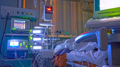 İstanbul Zeytinburnu'ndaki hastanede şoke eden olay. Yoğun bakımda yatan hastaya, hastane personeli cinsel saldırıda bulunduğu iddia edildi