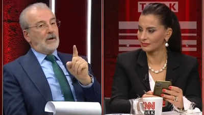 Hulki Cevizoğlu CNN Türk'te AKP'li gibi konuştu! Ekranda seyreden herkes ağzı açık dinledi