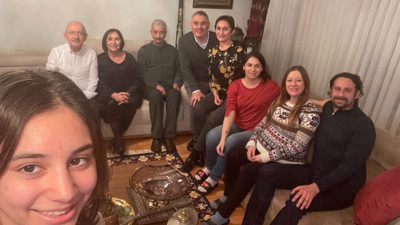 Kılıçdaroğlu'ndan aile fotoğraflı yeni yıl mesajı