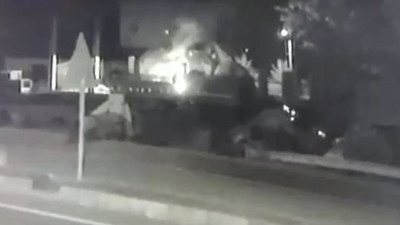 Sevgilisinin babasına kızdı, 1400 saman balyasını yaktı