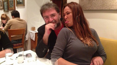 ''Gerekirse simit yenilecek'' diyen Hülya Avşar'ın Ahmet Hakan'la rakı masasındaki fotoğrafı gündem oldu