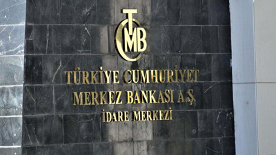 Ekonomist Uğur Gürses'ten büyük iddia. Merkez Bankası'nda bir gecede yaşananları anlattı