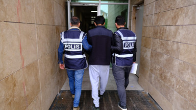 Hırsızlık suçundan aranan zanlılar yaralandı