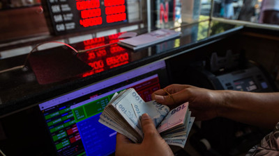Kur korumalı haftasında gerçek kişilerin döviz mevduatı 351 milyon dolar arttı