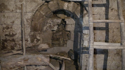 Mardin'de gizemli kilise satılıyor