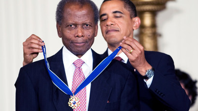 Oscar kazanan ilk siyahi aktör Sidney Poitier yaşama veda etti
