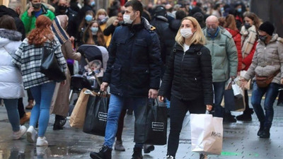 Almanya'da hatırlatma dozu olmayanlara kısıtlama