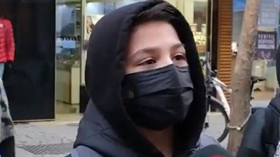 Bu ateş bu ah sizi yakar beyler. Küçük öğrencinin ekonomik durumu anlatan sözleri. Okulda 2 liraya yediğim tost şu an 7 lira