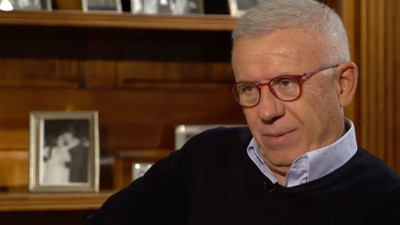 Ertuğrul Özkök'ten medyayı birbirine sokacak açıklama: Ben dansözüm de diğer gazetelerin Genel Yayın Yönetmeni ne