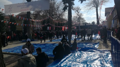 Erdoğan’ın kalesinden şok görüntüler. Miting meydanı boş kaldı
