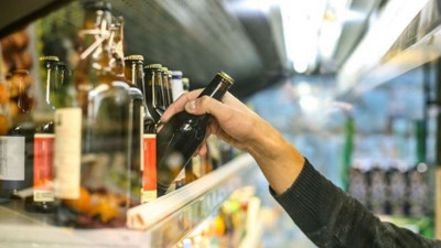 Uzmanlar tehlike diyerek harekete geçti. Alkol şişelerinde yeniliğe gidilecek mi