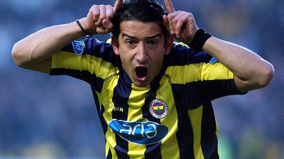 Fenerbahçe'nin eski yıldızı Serhat Akın yeni teknik direktör için sinyali verdi. Gece yarısı heyecanlandıran paylaşım