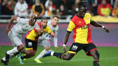 Göztepe, Antalyaspor'u farklı yendi! Ndiaye'den hat-trick...