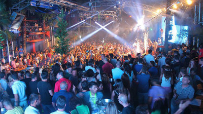 Hangi eğlence faaliyetlerine gece 12'den sonra yasak geldi? Resmi Gazete'de yayımlandı