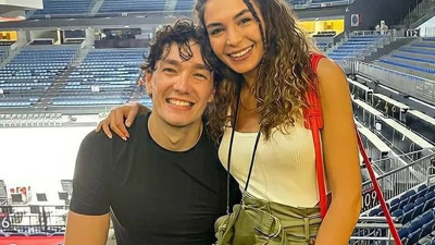 Cedi Osman'dan sevgilisi Ebru Şahin'e: Bizimki de kalp yani!