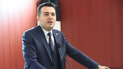 İYİ Partili Özvarinli 'Türklüğe ihanet edenle aynı safta durandan Ülkücülük dersi almayız'