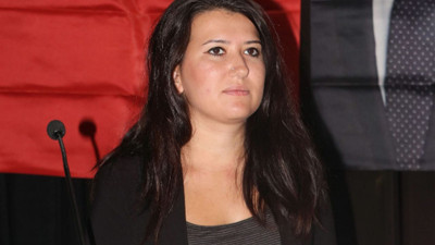 CHP Genel Başkan Yardımcısı'nın Aysel Tuğluk’a özgürlük çağrısı ortalığı karıştırdı. Sosyal medya ayağa kalktı. Atatürk'ün kemiklerini sızlattınız