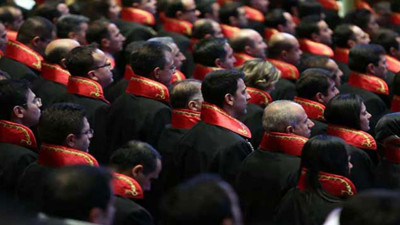 Hakim ve savcıların görevde yükselme kararları Resmi Gazete'de yayımlandı