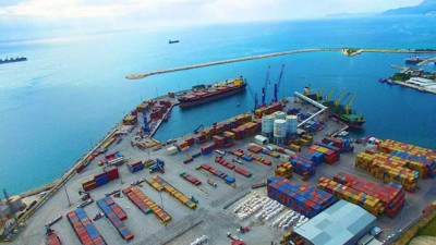 Limanlarda ihalesiz peşkeş yürürlüğe girdi