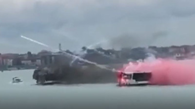 Milano'da taraftarlar denizin ortasını savaş alanına çevirdiler