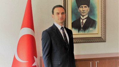 29 Ekim töreninde yaptığı konuşma sonrası açığa alınmıştı... Atatürkçü Kaymakam'ın yeni görev yeri belli oldu