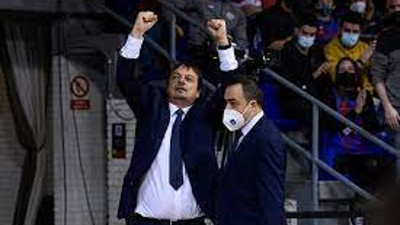 Euroleague'de geceye Ergin Ataman damgası: Oyundan atılsa da çıkmadı