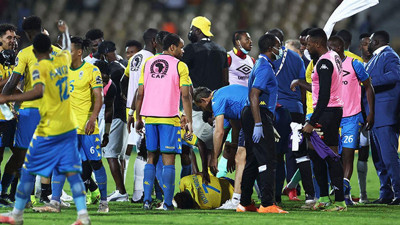 Afrika Kupası'nda olay: Malatyasporlu Tetteh, Boupendza'yı bir yumrukta yere serdi