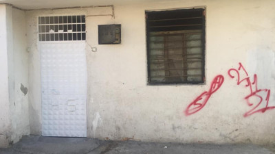 Yedi aylık hamile karısını bağlayıp vücudunda sigara söndürdü