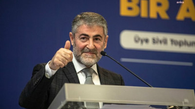 Bakan Nebati’den bir 20 Aralık akşamı açıklaması daha ‘Hiçbir şekilde döviz kuruna müdahale etmedik çünkü 19 yıllık başarısı olan Cumhurbaşkanımız vardı’