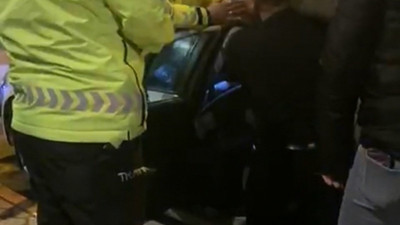 Yayaya çarpıp "Kralı gelsin" dedi, gözaltına alındı