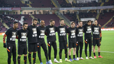 Penaltı kaçtı! Ardından rakip kalede...