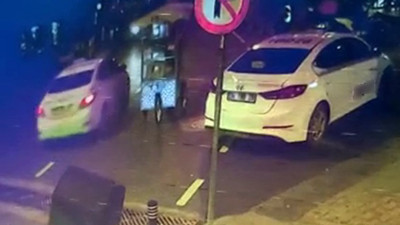 Kafasına siyah poşet taktı, simitçinin ekmek teknesini çaldı